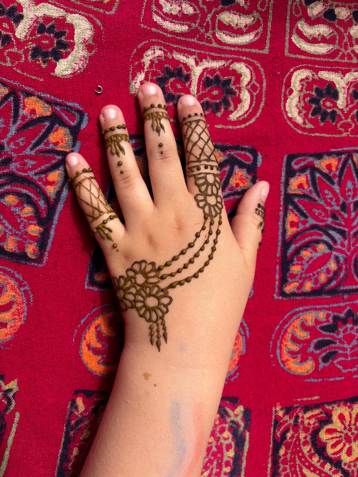 Mehndi van Siya & Avantika - 2 uur