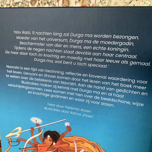 Devyani en Shivan vieren Navratri